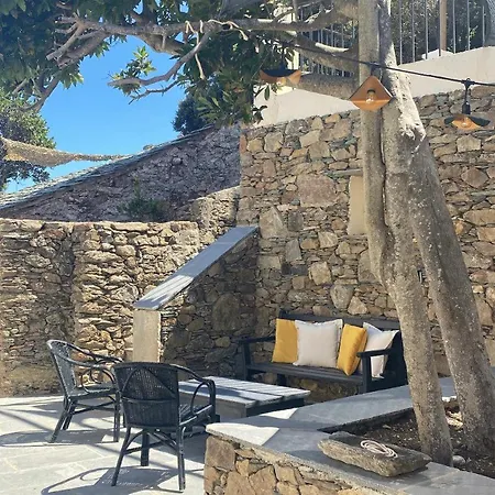Hébergement de vacances Maison Authentique 4 à 10 Personnes