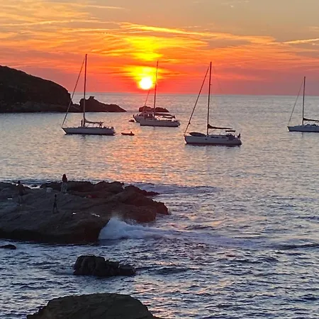 Feriehus Maison Authentique De 4 A 10 Personnes Ersa