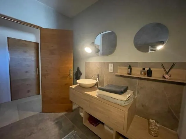 Maison Authentique De 4 A 10 Personnes