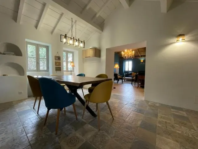 Vakantiehuis Maison Authentique De 4 A 10 Personnes *